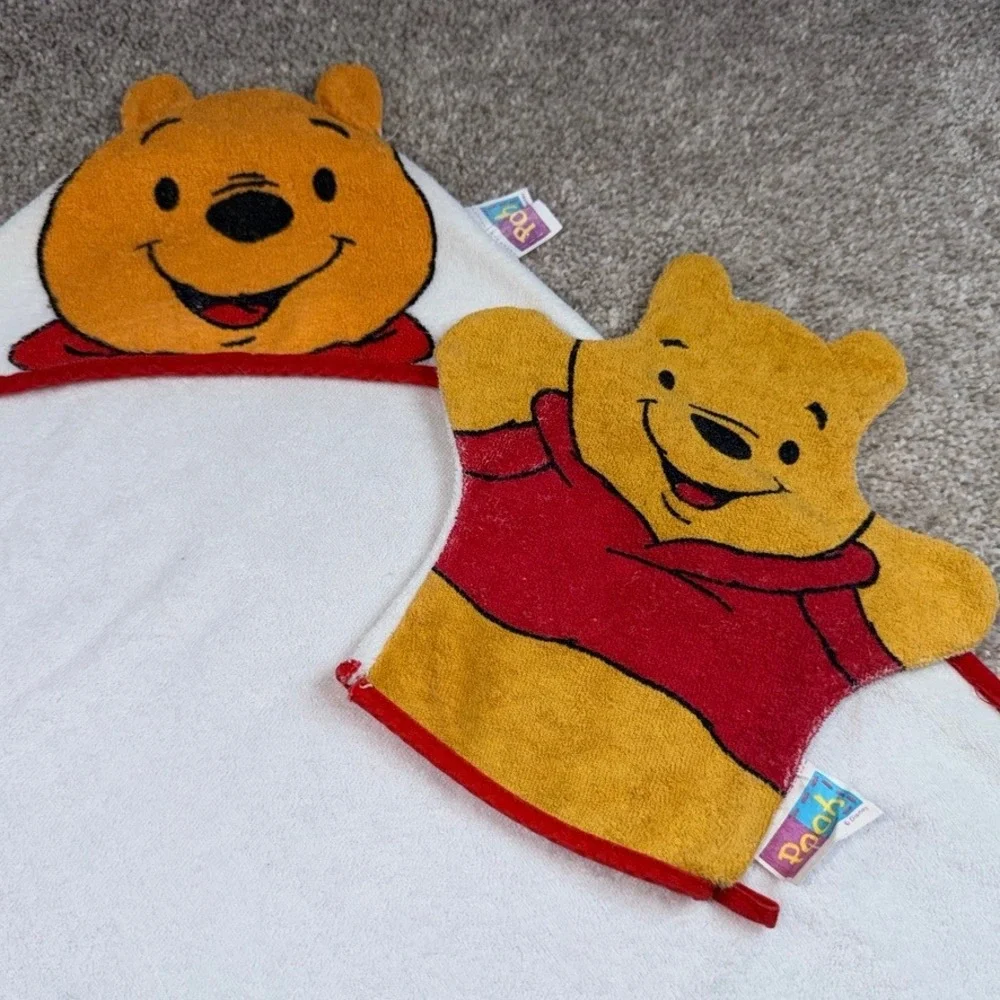 Vintage Disney Winnie the Pooh Hooded Toddler Baby Towel and Wash Mitt Set